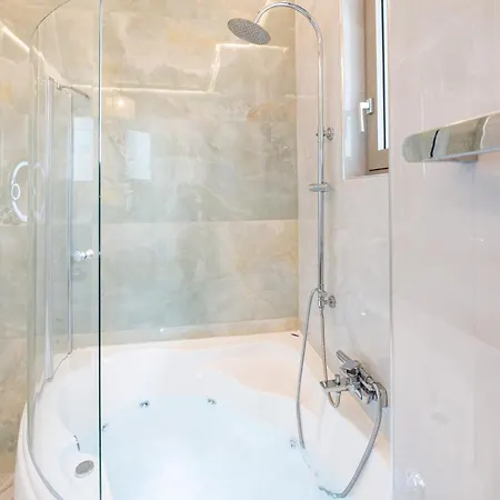 アパート Petradi